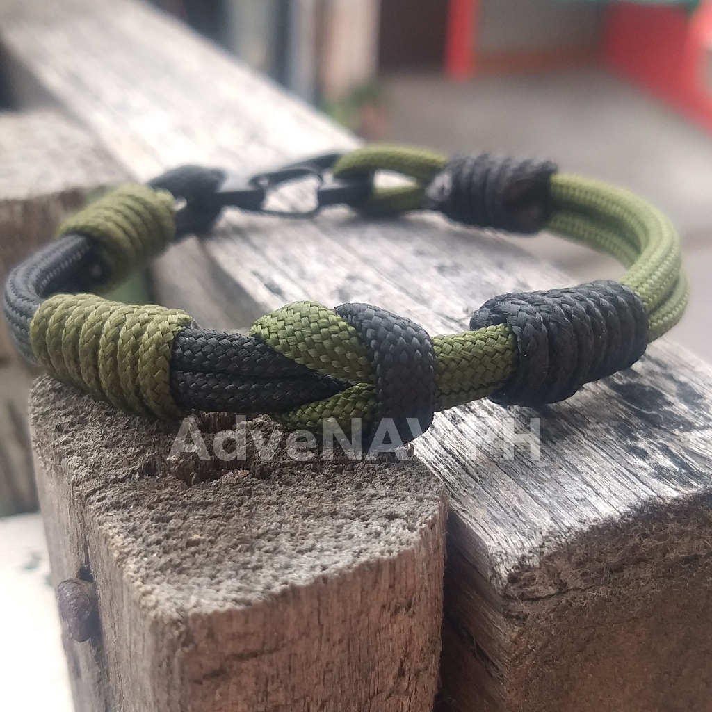 Paracord Bracelet by AdveNAV PH Tactical Military Bracelet with mini Carabiner Clasp