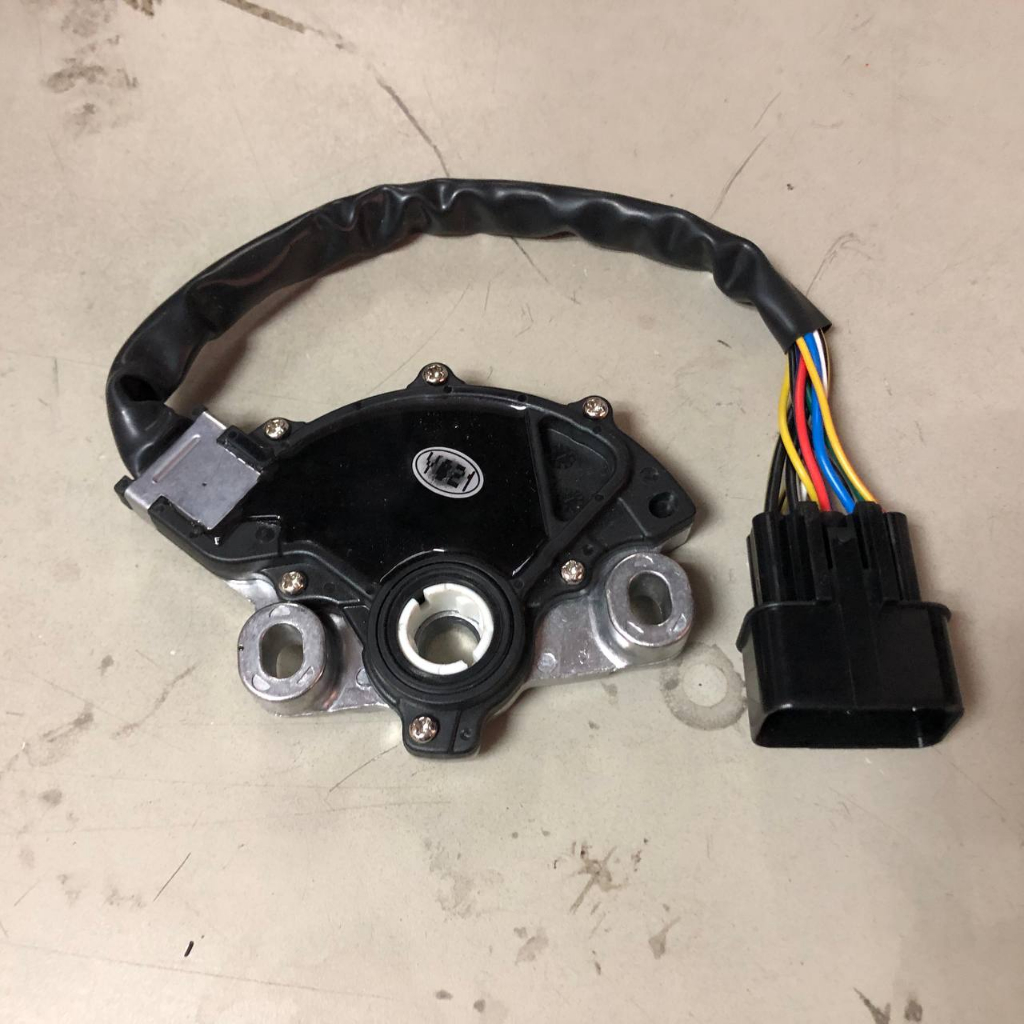 Mitsubishi Montero Inhibitor Switch (8604A053) LCN Automotive Parts