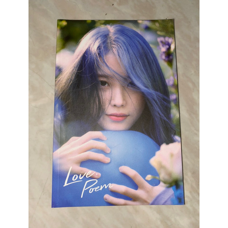 IU LOVE POEM CONCERT PHOTOBOOK IU LOVE POEM PHOTOBOOK IU PHOTOBOOK