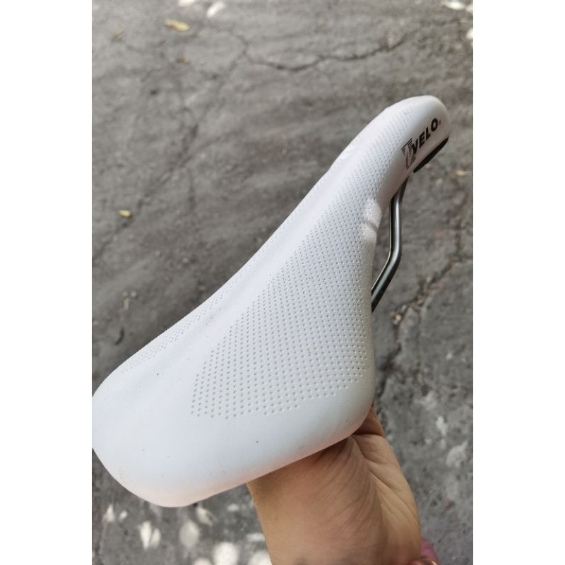 Velo MTB Saddle white (Clamp Not Included) | Shopee Philippines