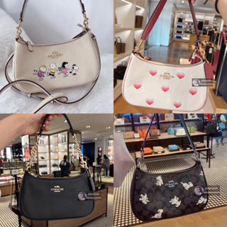 1️⃣ Ready Stock KL 😍 Hot Coach Nolita Black Chain Mini Bag, Women's  Fashion, Bags & Wallets, Purses & Pouches on Carousell