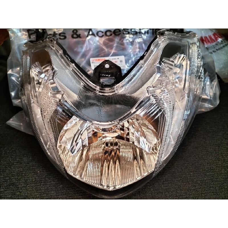 Headlight Lens Mio i 125 M3 Unit Only No bulb 2PHH430A00 ORIGINAL