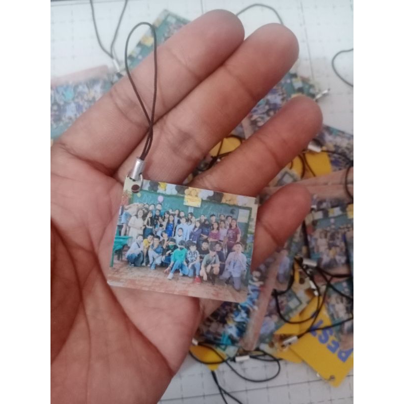 100pcs costumized mini keychains educational giveaway souvenirs for ...