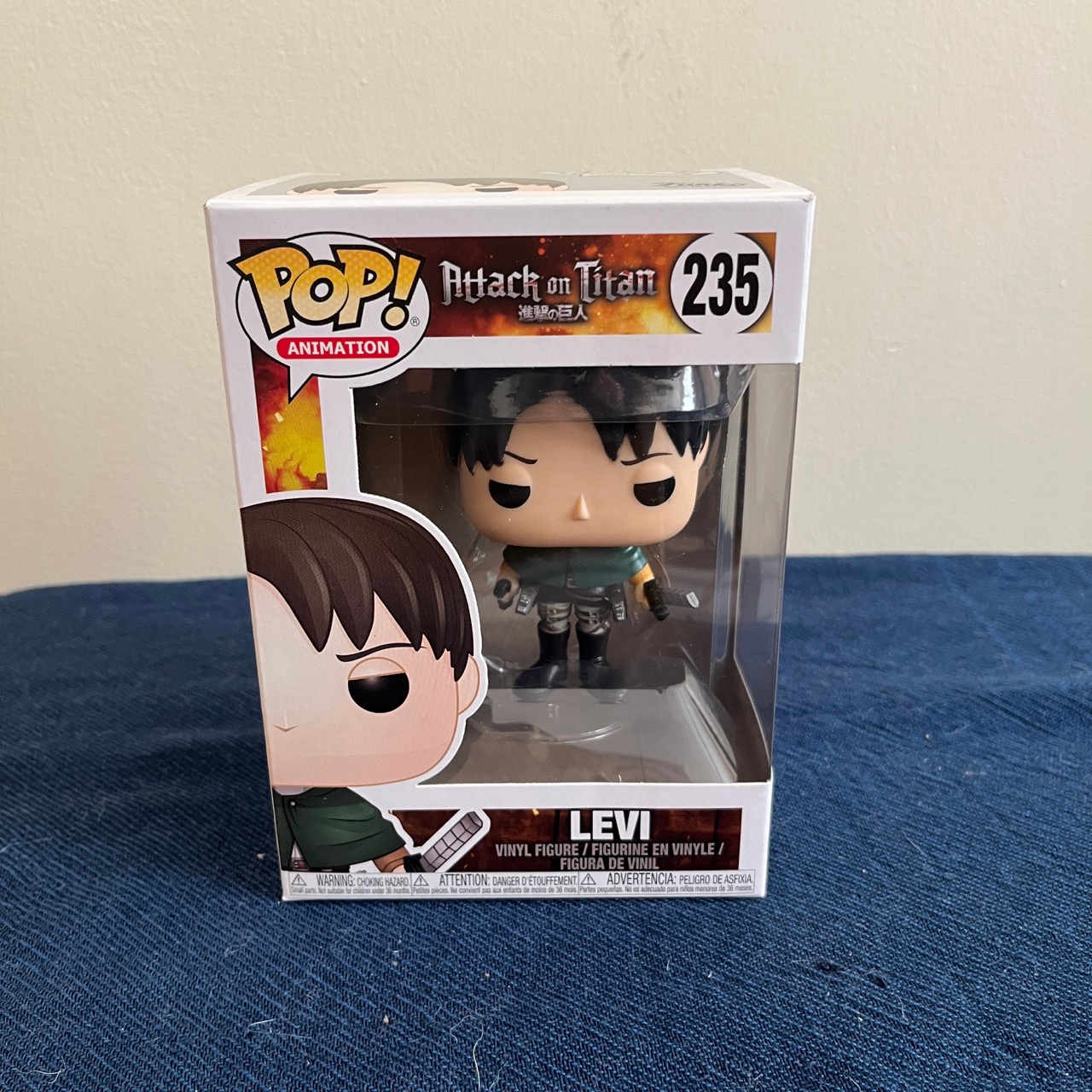 Funko POP! Animation: Attack on Titan - Levi #235 - with Boss Protector ...