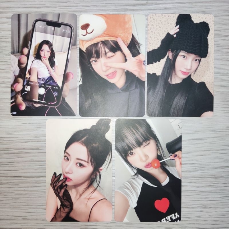 ITZY GOLD target US限定 イェジ トレカ ITZY YEJI イェジ トレカ GOLD special edition - メルカリ