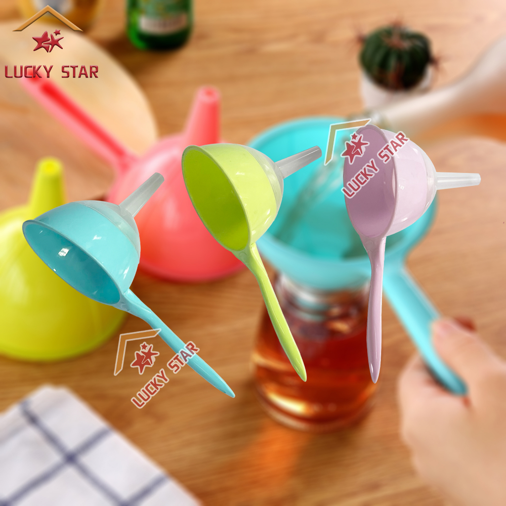 Food Grade Plastic Funnel With Strainer( Random Color )/ Funnels / Food