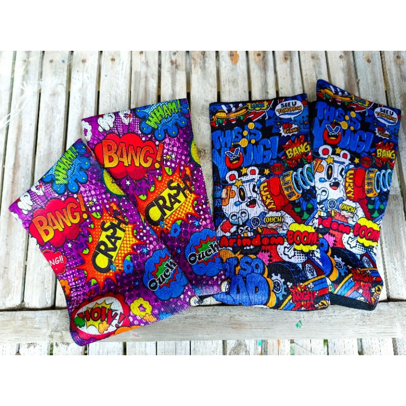 GRAFFITI PILE SOCKS