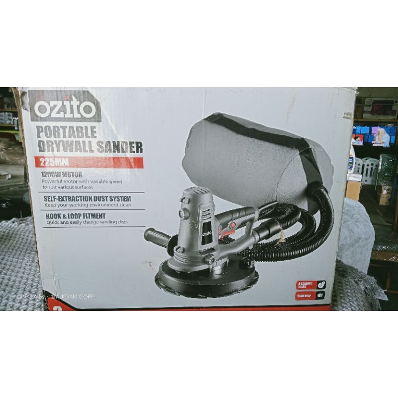 Ozito shop drywall sander