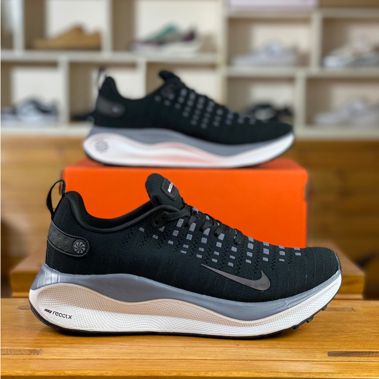 Nike ZoomX Invincible Run Fk 4 