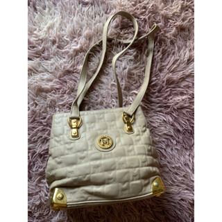 METROCITY WHITE KILI SHOULDER BAG PRE-LOVED