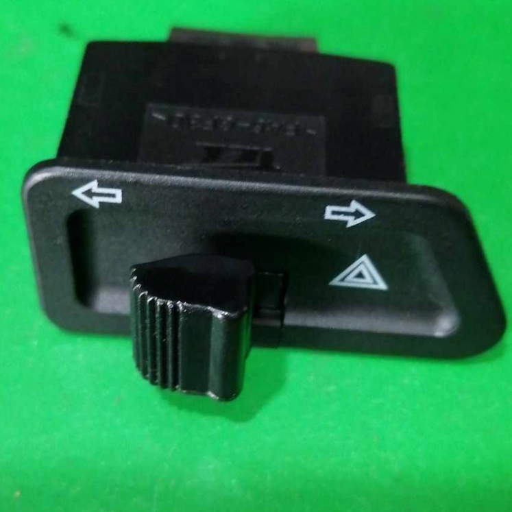 HONDA and Suzuki SIGNAL SWITCH AND HAZARD SWITCH FOR Smash115/Wave