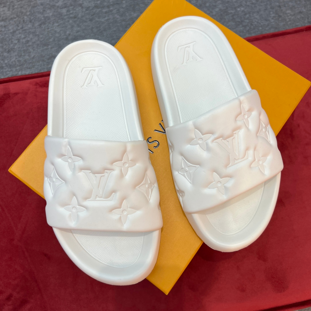 LV 26ss Slippers White Multicolor Monogram Sheepskin 671274