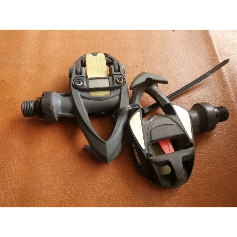 iclic cleats