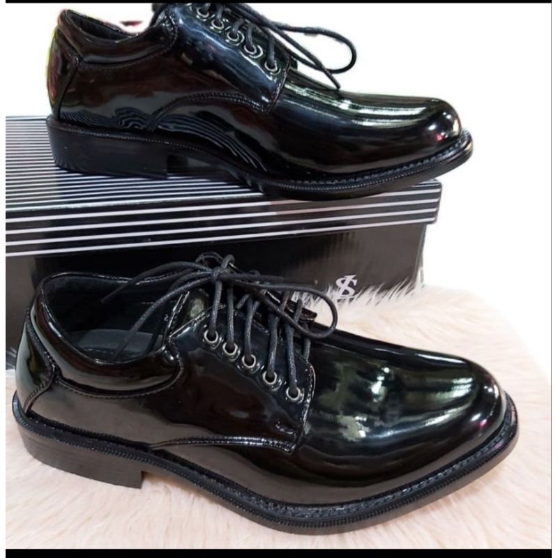 Black charol shoes online