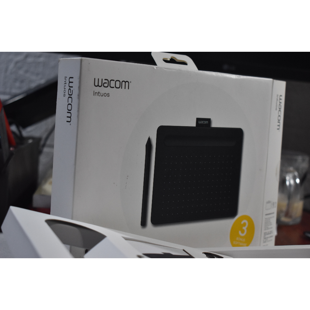 [2nd Hand READ DESC] Intuos Creative Pen Tablet Black CTL4100/K0C (Small) Shopee