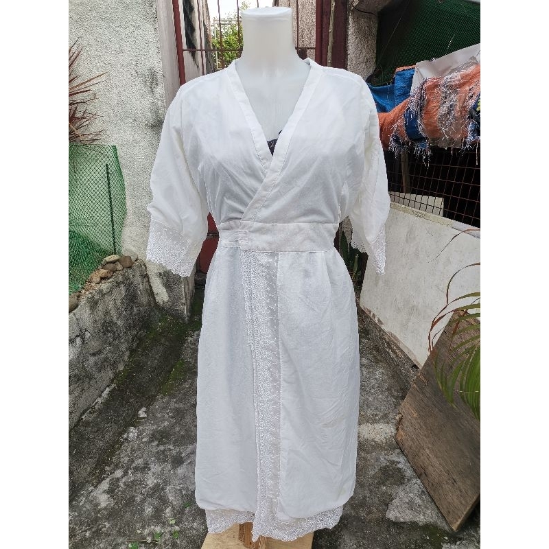 WHITE SLEEPING ROBE (UKAY) | Shopee Philippines