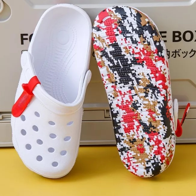 New Couple Korean Clogs Hole Sandals Soft Comfy Thick Bottom Non-Slip ...