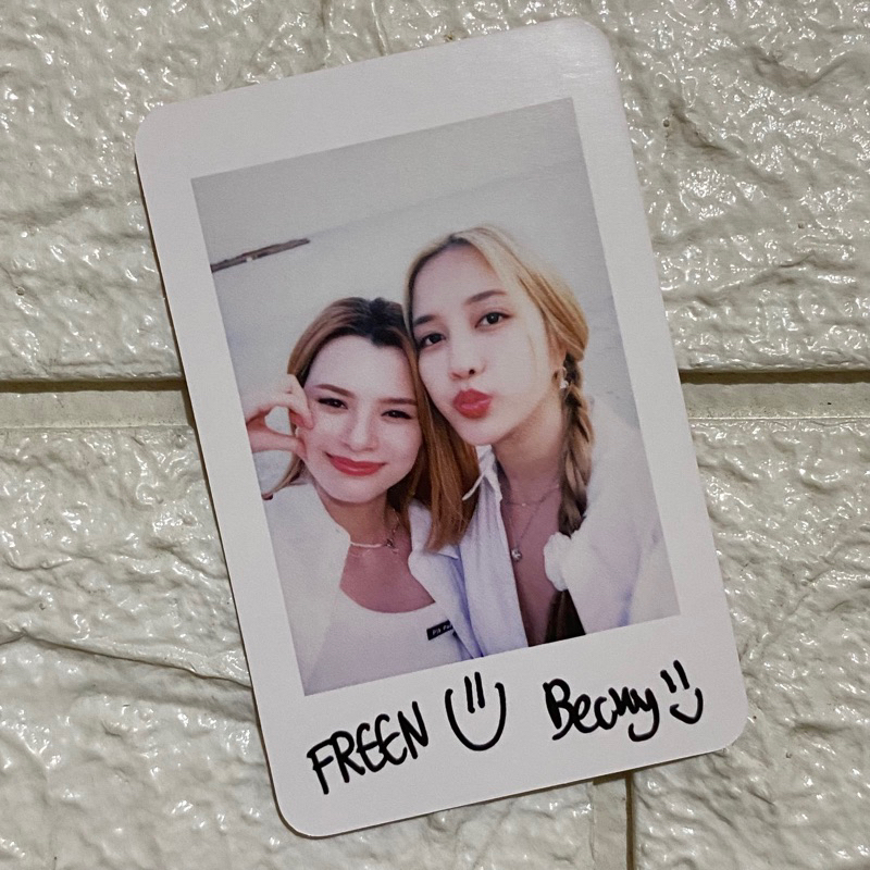 OFFICIAL FreenBecky Spotlight Photobook Private Island Photocard