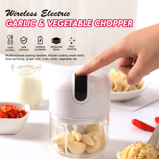 Mini Electric Garlic Chopper - 250ML Mini Food Processor Portable Garlic  Mincer with 3 Blades - USB Charging Wireless Vegetable Chopper for Garlic, Onions, Meat, Salad