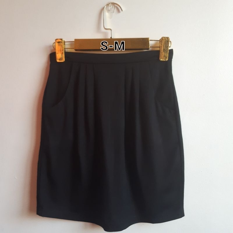 Black pencil skirt with pleated front design | Shopee Philippines