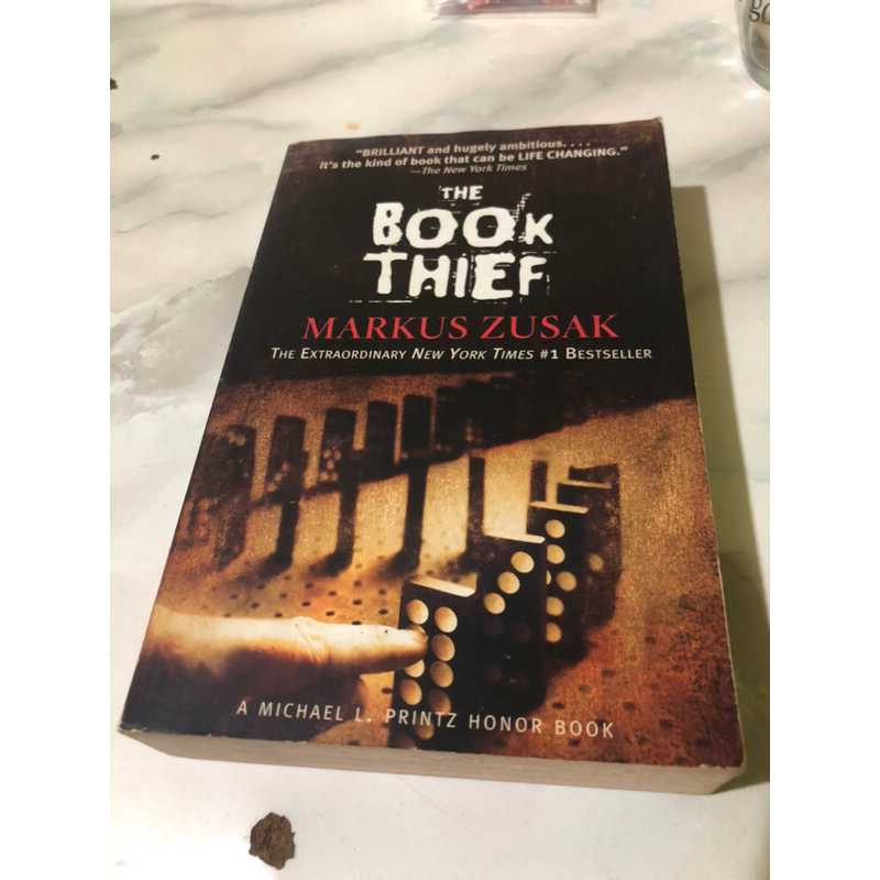 The book thief by Markus Zusak | Shopee Philippines