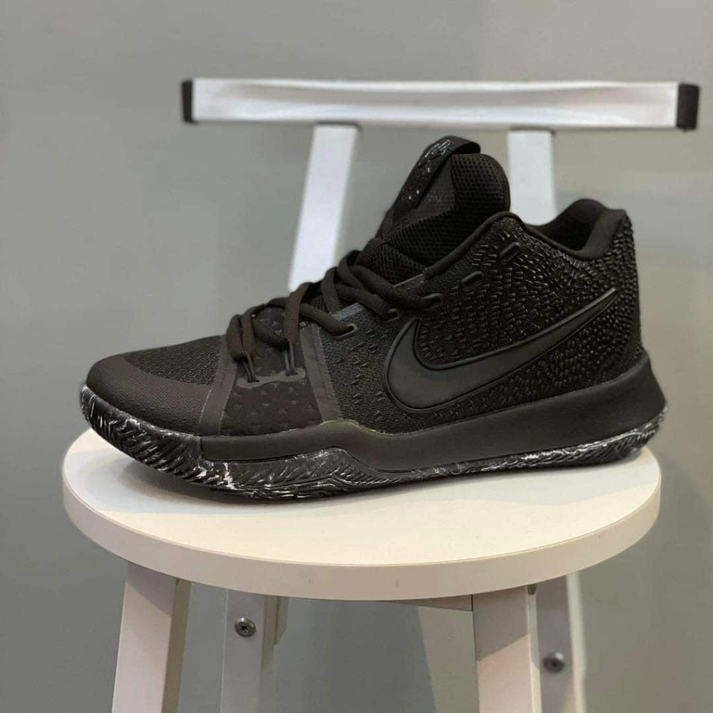 Triple black basketball store shoes