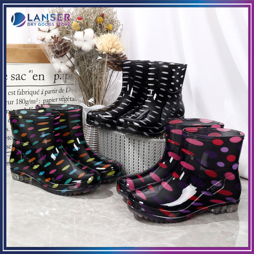 Ladies rubber boots design deals