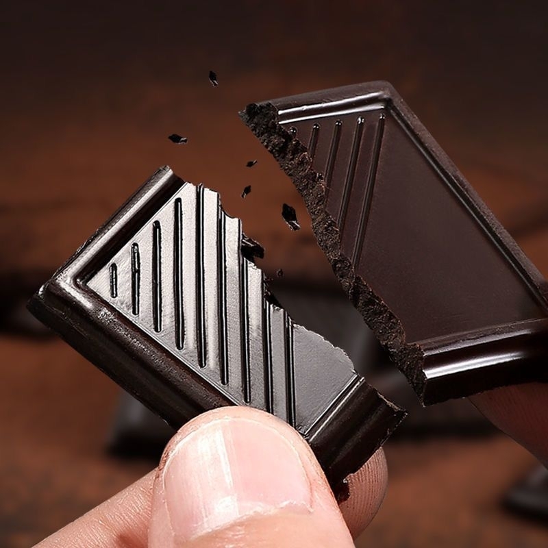 Daily alcoholic dark chocolate low fuel zero sucrose pure cocoa butter