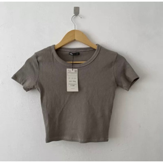 zara basic fit crop top