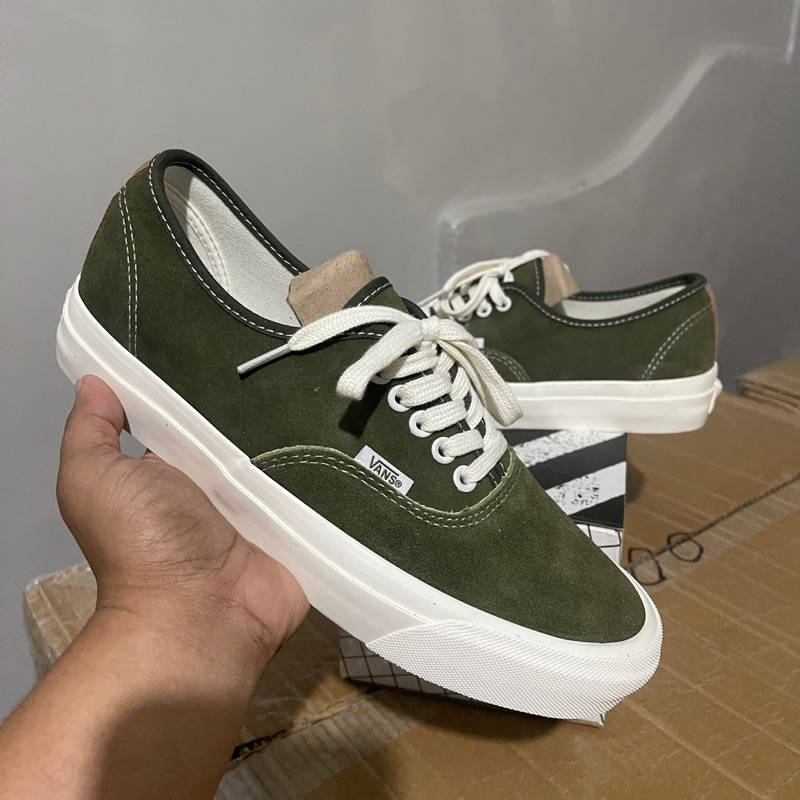 Vans authentic store green army