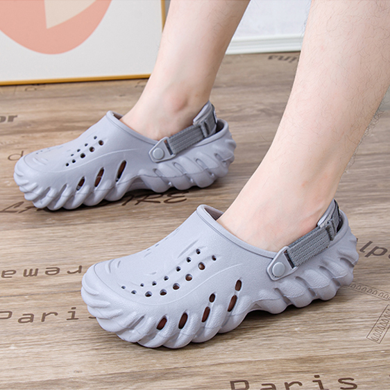 Crocs men's summer outdoor baotou slippers thick soled shit feeling ...