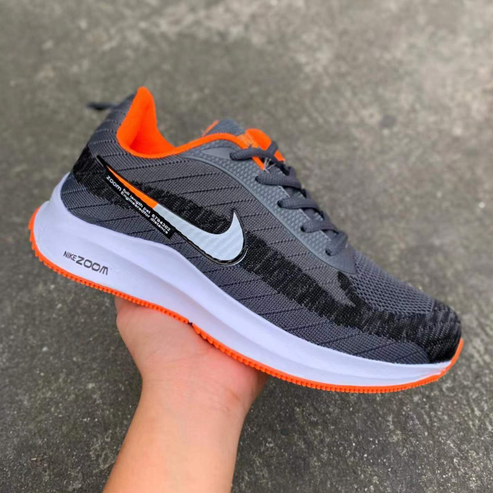 Nike zoom low cut sale