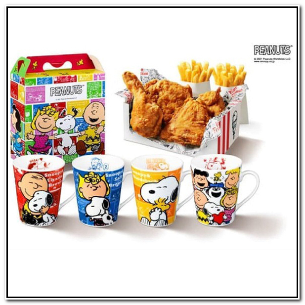 KFC Peanuts Snoopy Lovers Collectible Collection Coffee Mug Mugs