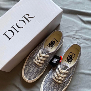 Dior hot sale x vans