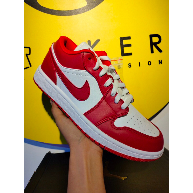 j1 gym red low