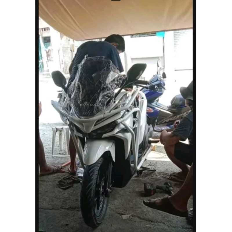 Windshield for Honda Click V1 and V2 ( ADV LOOK ) ready to install wala ...