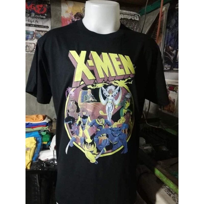 T-shirt à manches courtes à imprimé graphique Benin