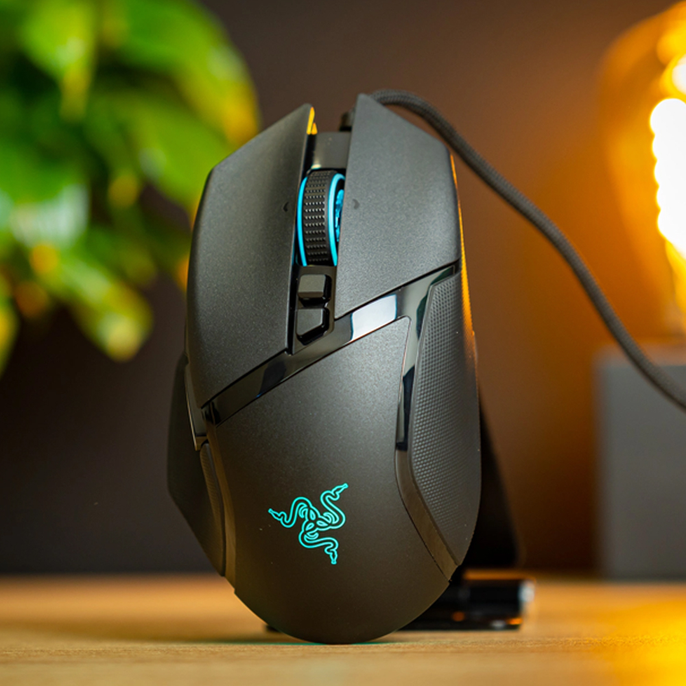 Razer Basilisk V3 Customizable Ergonomic Gaming Mouse with Razer Chroma ...