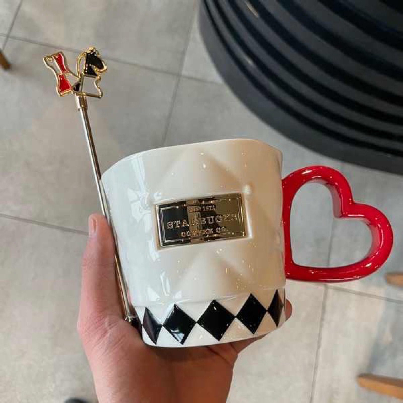 Starbucks Valentine's Day Cup 2022 Checker Delite Diamond Heart Handle