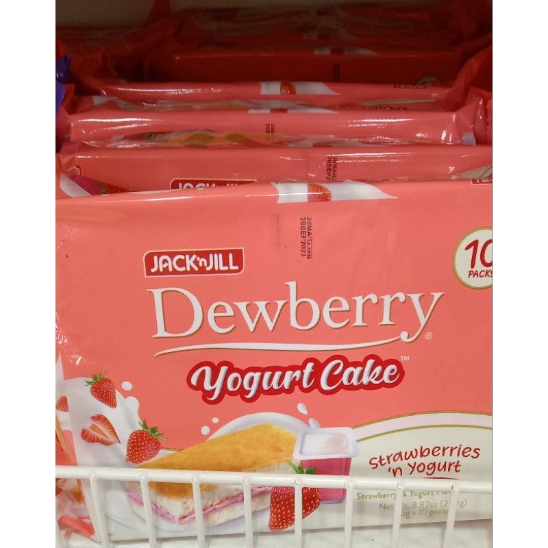 Jack n Jill Dewberry Strawberries n Yogurt Flavored Cake ( 25g x 10