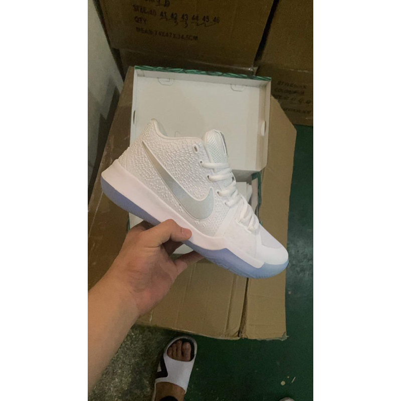 KYRIE 3 COLORWAYS EXCLUSIVE RELEASE Shopee Philippines