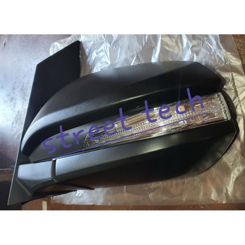 Toyota Innova 20162022 Side mirror motorized, autofold with light
