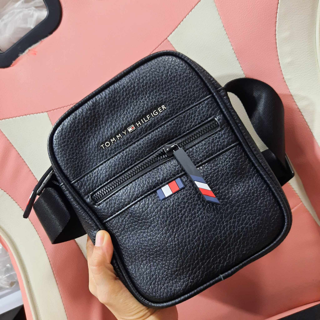 12613 Tommy Hilfiger Leather Sling Bag Uni Sex Crossbody Best Seller Shopee Philippines 0203