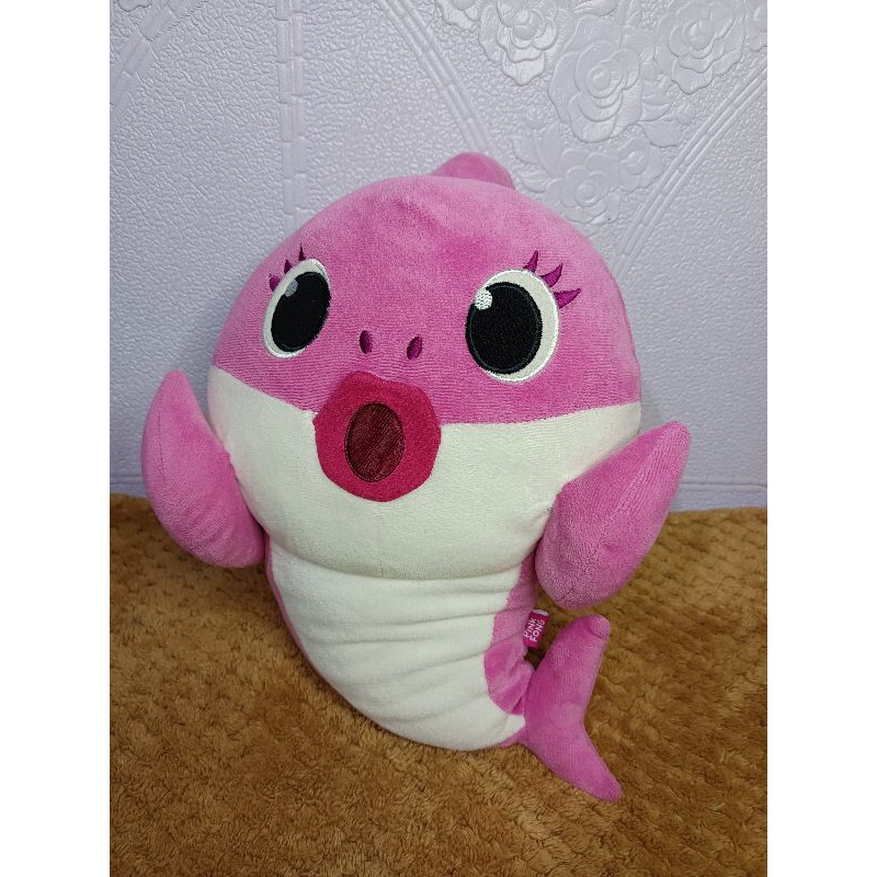 PINKFONG mommy shark | Shopee Philippines