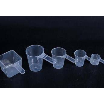 2 Plastic Measuring Cups With Red Handles - 4-Cup Capacity, Clear, Pour Spout, Kitchen Essential