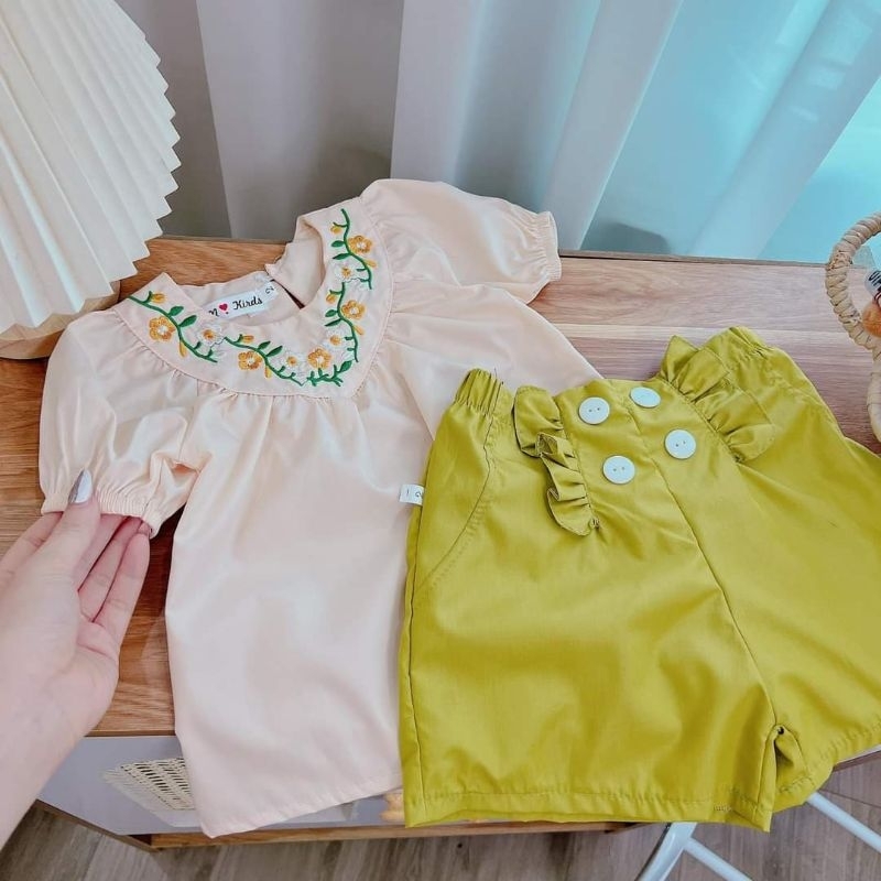 New ootd for girls, kids terno embroidered flower designs (Blouse + Short) kidswear Cotton