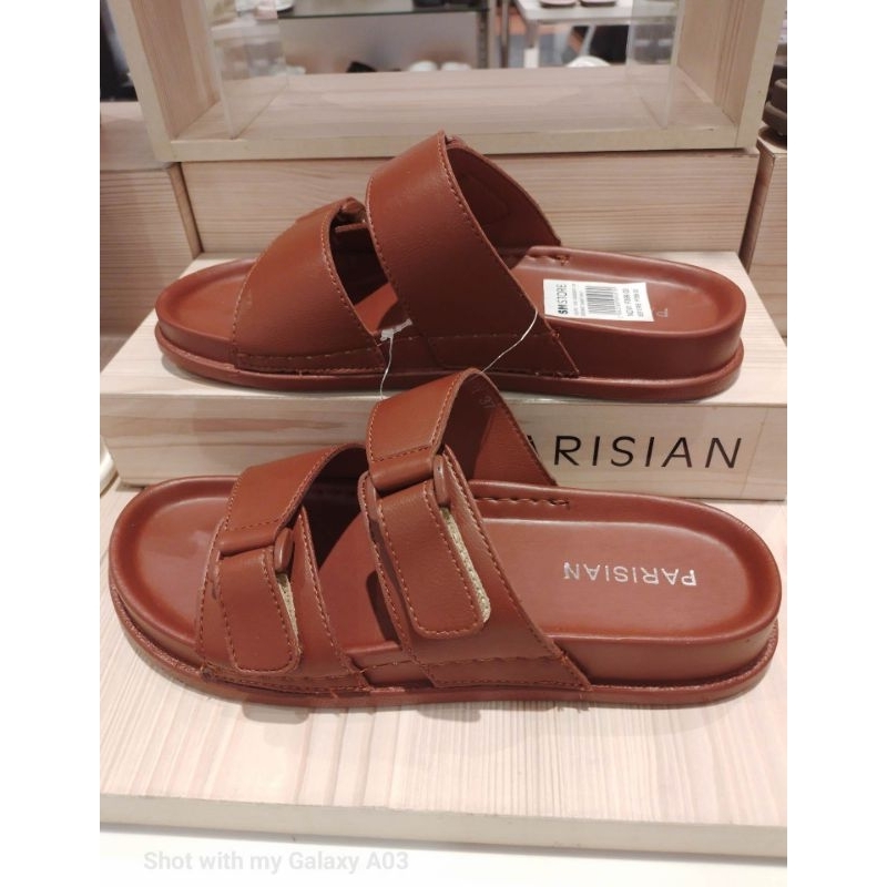 Parisian sandals store