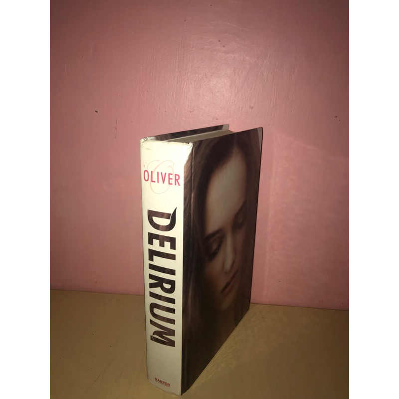 Delirium by Lauren Oliver | Shopee Philippines