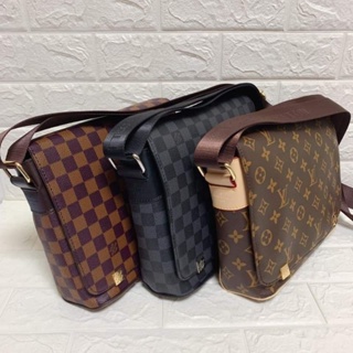 Cod LV Damier Chest/Sling Bag Leather For Men