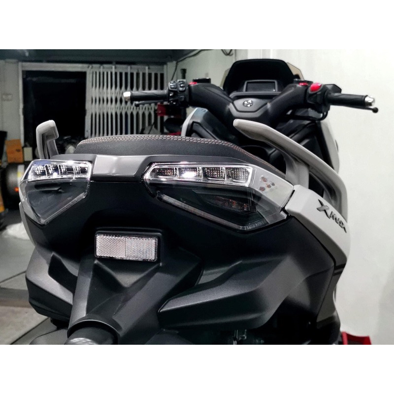 Yamaha xmax 300 accessories Xmax V2 Tail Light Lens Cover (Smoke
